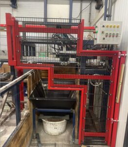 Veiligheidshekwerk met maatwerk-afmetingen om machinetoegang te faciliteren en machineveiligheid te borgen